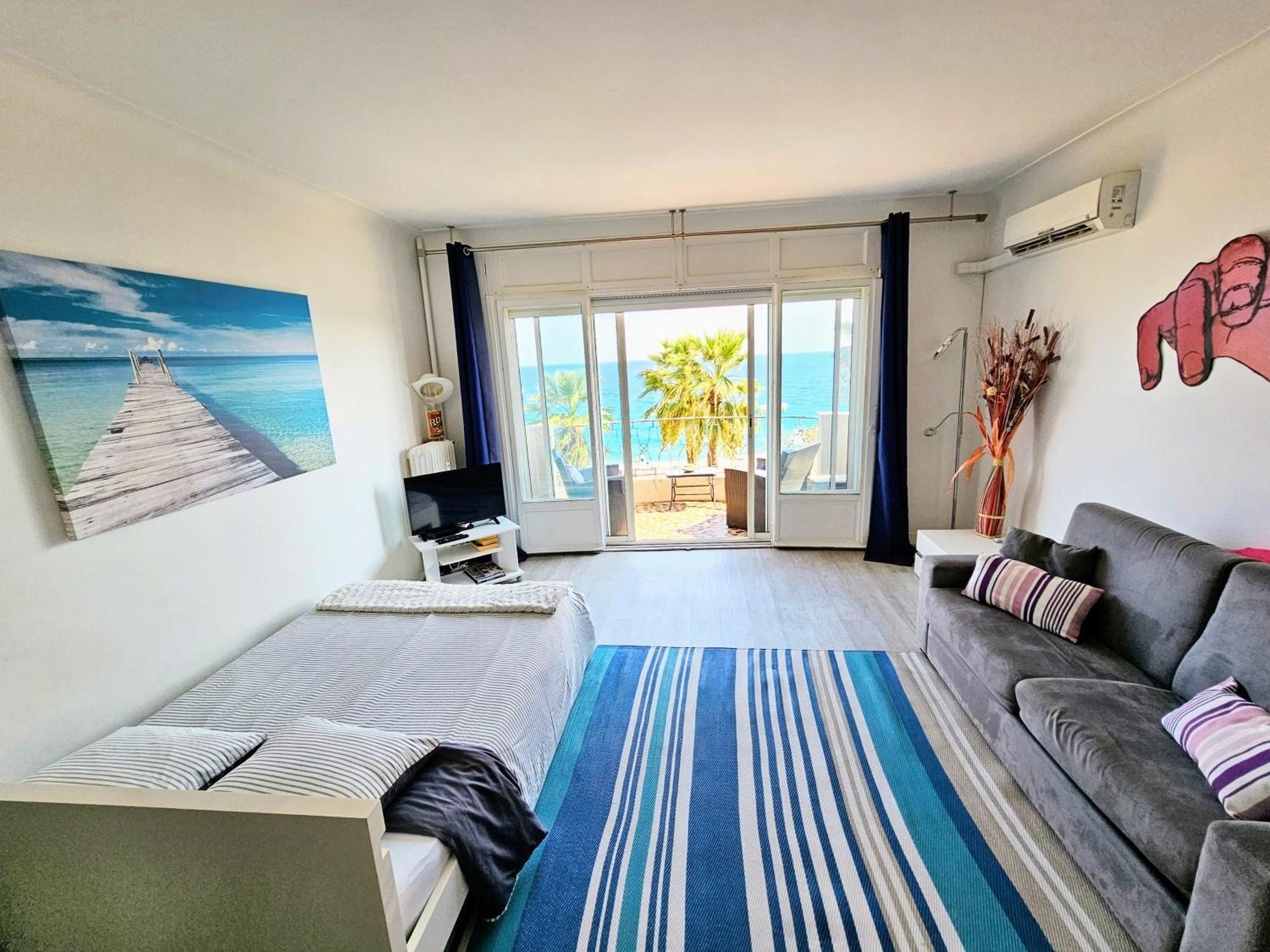 Promenade Sea Front Apartment Nice